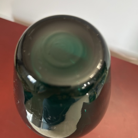 Hand blown Elegant Teal Glass Vase - Picture 2 of 5
